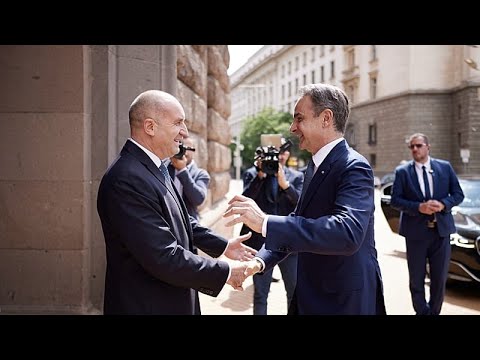 &Epsilon;&lambda;&lambda;ά&delta;&alpha;-&Beta;&omicron;&upsilon;&lambda;&gamma;&alpha;&rho;ί&alpha;: Έ&beta;&rho;&omicron;&sigmaf;, &Nu;έ&sigma;&tau;&omicron;&sigmaf;, Ά&rho;&delta;&alpha;&sigmaf; &kappa;&alpha;&iota; &Kappa;ά&theta;&epsilon;&tau;&omicron;&sigmaf; &Delta;&iota;ά&delta;&rho;&omicron;&mu;&omicron;&sigmaf; &sigma;&tau;&eta; &sigma;&upsilon;&nu;ά&nu;&tau;&eta;&sigma;&eta; &Mu;&eta;&tau;&sigma;&omicron;&tau;ά&kappa;&eta;-&Rho;ά&nu;&tau;&epsilon;&phi;